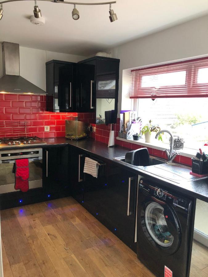 Six By The Sea - 2 Bed House - A Little Something For Everyone * Saint Columb Minor